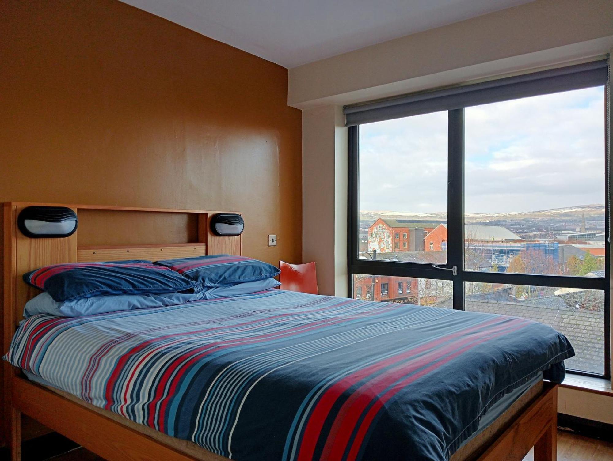 Belfast International Youth Hostel Екстериор снимка